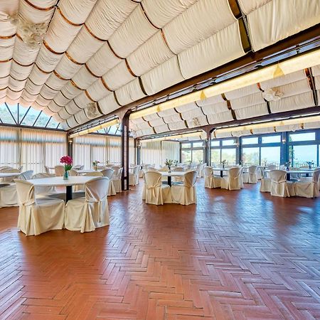 Hotel Hermitage カステッラバーテ エクステリア 写真