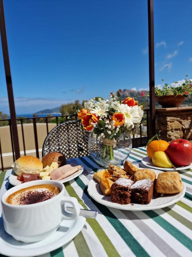 Hotel Hermitage カステッラバーテ エクステリア 写真